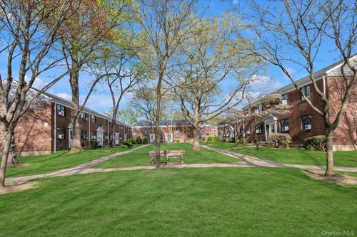 upper-69-27 218th St, Bayside, NY, 11364-2634 | Card Image