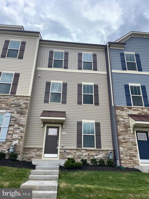 5903 Garden Walk Dr, FREDERICK, MD, 21703-2992 | Card Image