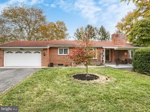 23 Circle Dr, CARLISLE, PA, 17015-8894 | Card Image