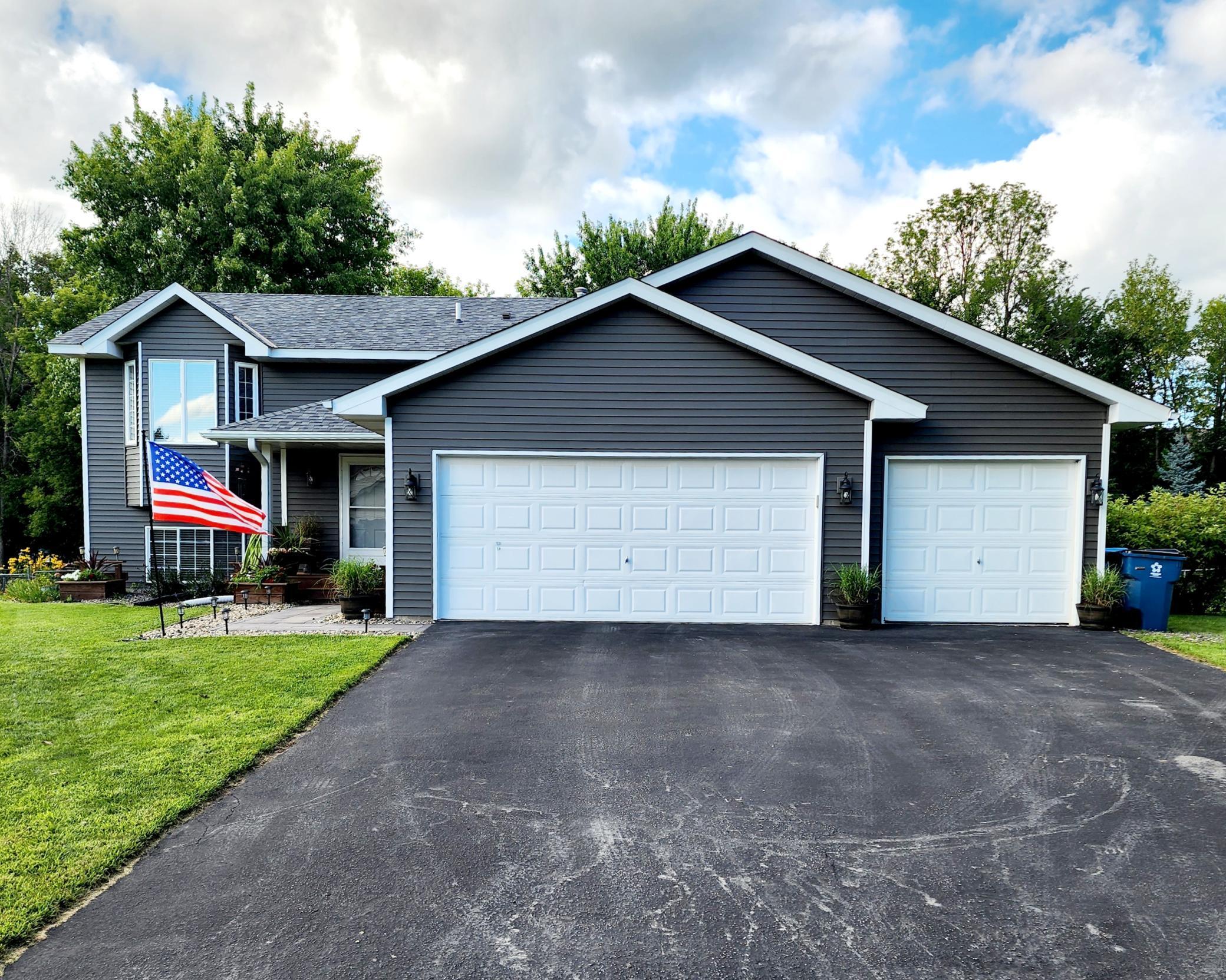 Georgia Ave, Forest Lake, MN 55025