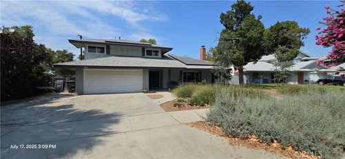 2051 Rancho Dr, Riverside, CA, 92507 | Card Image