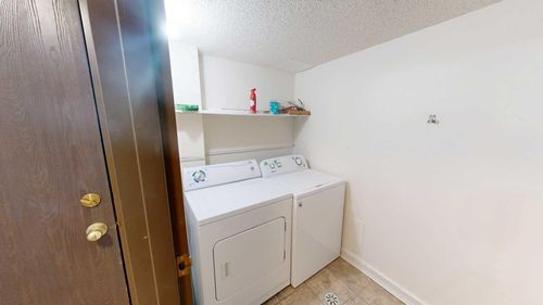 212-401 Columbia Blvd W, Lethbridge, AB, T1K5R8 | Card Image