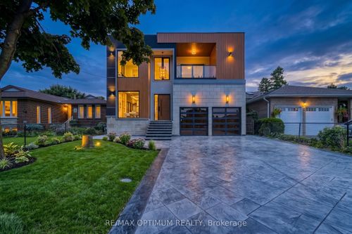 47 Moore St, Brampton, ON, L6X1V2 | Card Image