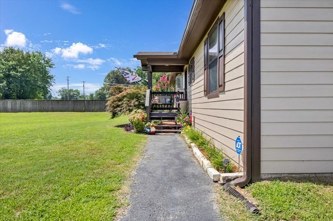 2672 Lansing Switch Rd, House other with 3 bedrooms, 2 bathrooms and null parking in Longview TX | Image 6
