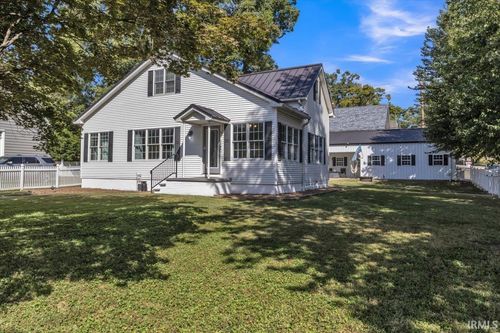 427 E 5th St, Mount Vernon, IN, 47620-1915 | Card Image