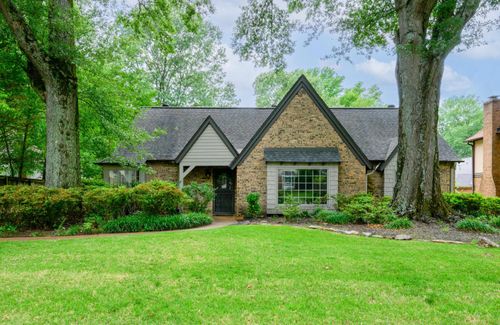 2349 Riverdale Rd, Germantown, TN, 38138-4539 | Card Image