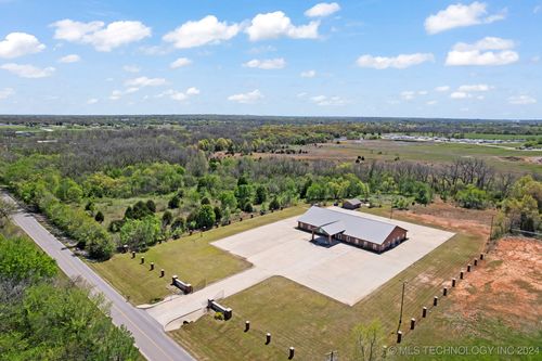 42005 Moccasin Trail, Shawnee, OK, 74804 | Card Image