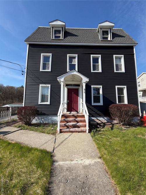 80 Old Glenham Rd, Fishkill, NY, 12524-3104 | Card Image