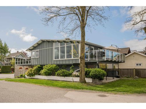 3099 Mcbride Avenue, Surrey, BC, V4A3G9 | Card Image