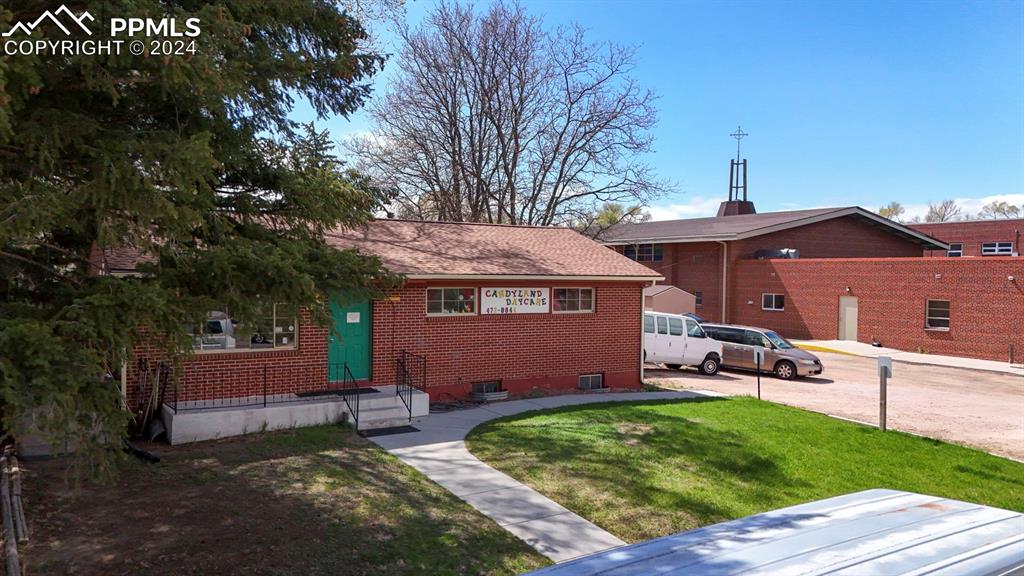 Larkspur Dr, Colorado Springs, CO 80907