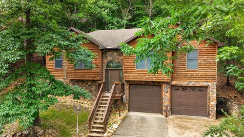 299 Turkey Dr, MCGAHEYSVILLE, VA, 22840-3227 | Card Image