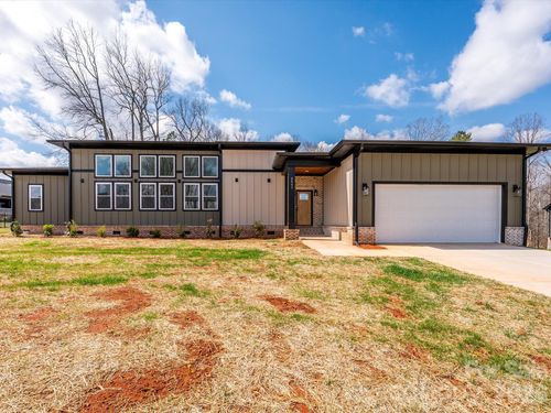 2003 Plain Field Drive, Bessemer City, NC, 28016 | Card Image