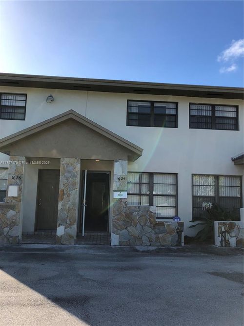 1624-1624 Ne 151st St, North Miami Beach, FL, 33162-5943 | Card Image