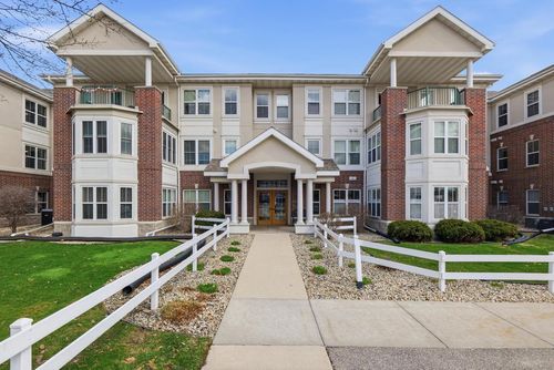 303-8510 Greenway Boulevard Boulevard, Middleton, WI, 53562 | Card Image