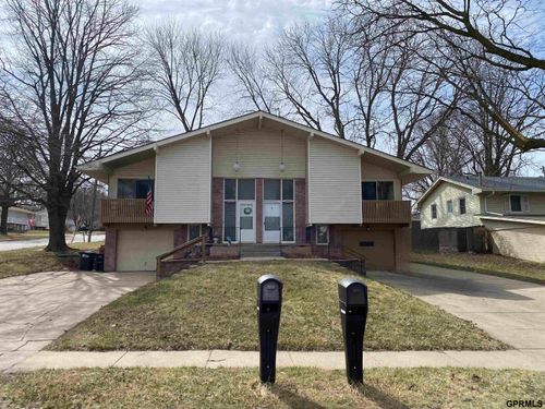11407 Elm St, Omaha, NE, 68144-4405 | Card Image