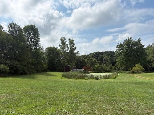 2268 Swartz Rd, Mogadore, OH, 44260-8855 | Card Image