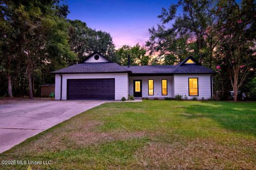 1528 Barracuda Dr, Gautier, MS, 39553-7102 | Card Image