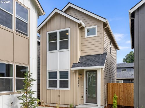 6909 N Bank St, Portland, OR, 97203-1331 | Card Image