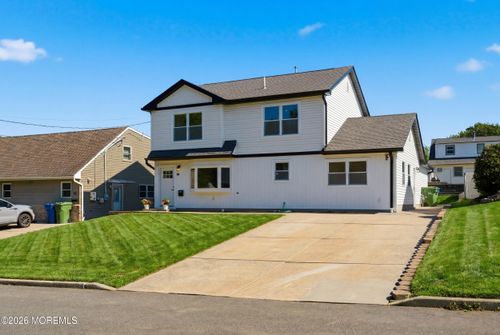 48 Kendall Dr, Parlin, NJ, 08859-1182 | Card Image