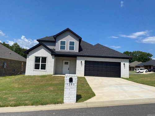 1305 Prudence St, Jacksonville, AR, 72076-8057 | Card Image