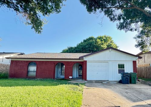 1020 Judy Lynn Dr, Arlington, TX, 76014-2920 | Card Image