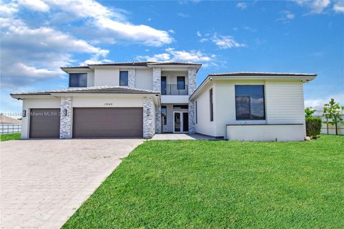 15846 Sw 49th St, Southwest Ranches, FL, 33331-1456 | Card Image