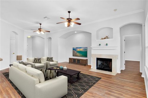 5813 York Bridge Cir, Austin, TX, 78749-2210 | Card Image