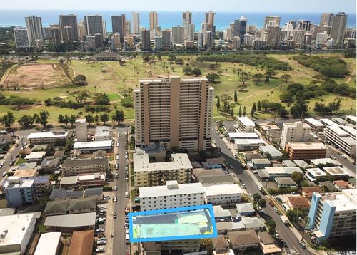 750 Makaleka Ave, Honolulu, HI, 96816-6033 | Card Image
