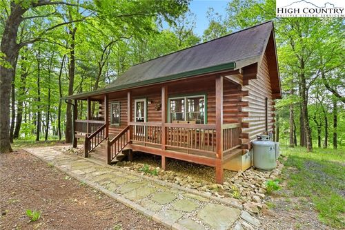 151 Cascade Dr, Purlear, NC, 28665-9469 | Card Image