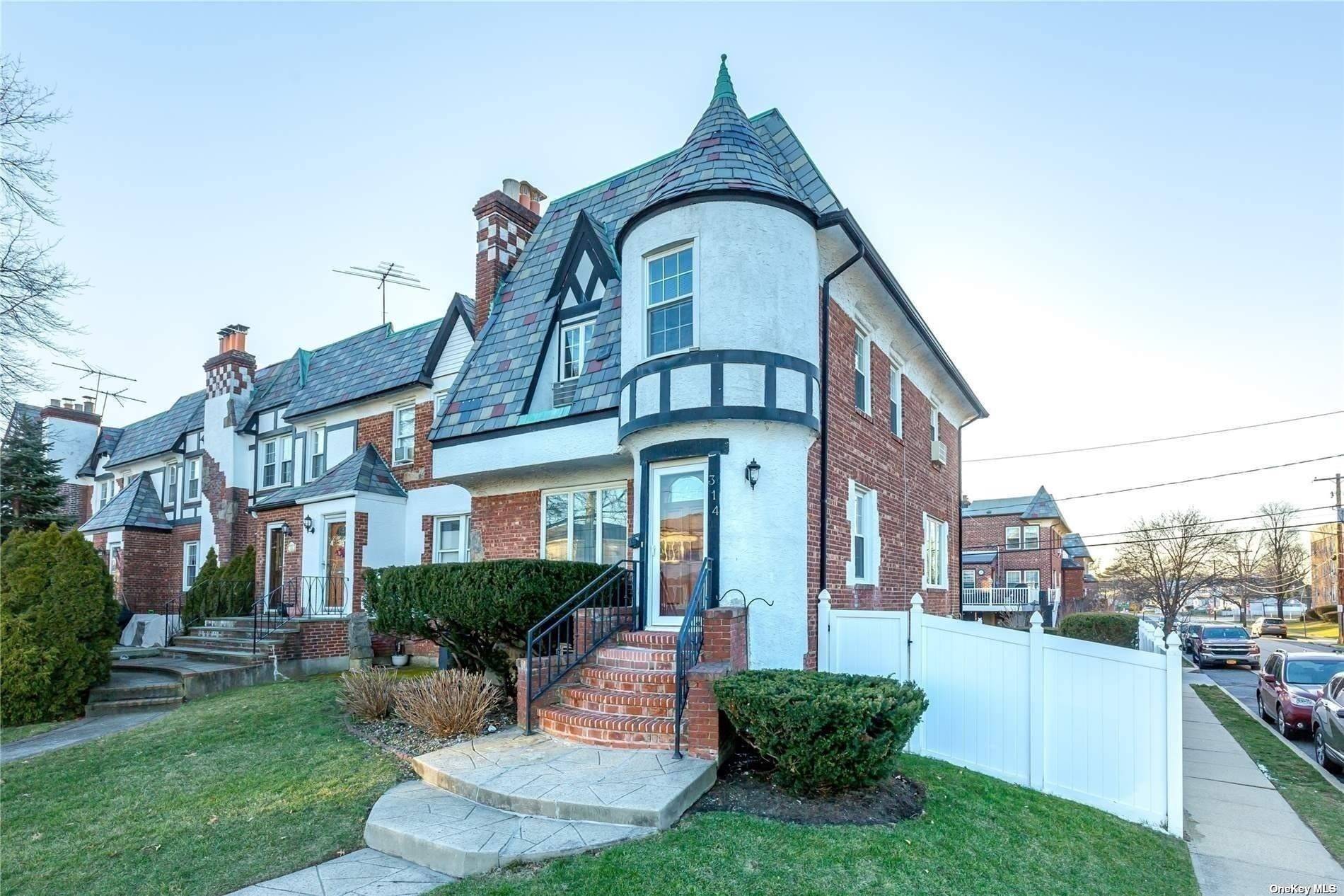 314 Cochran, Leased in Valley Stream Zoocasa