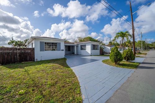 740 Sw 7th Ave, Hallandale Beach, FL, 33009-6964 | Card Image