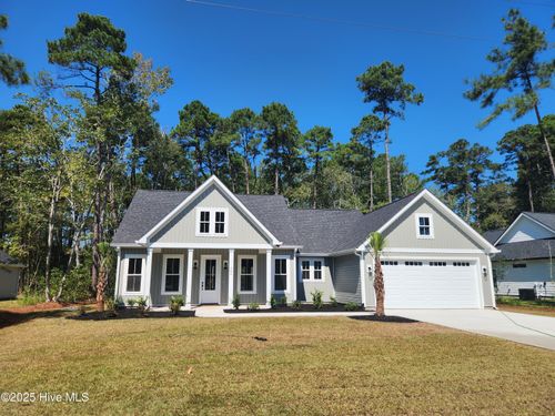 484 Oakwood Dr Nw, Calabash, NC, 28467-1739 | Card Image