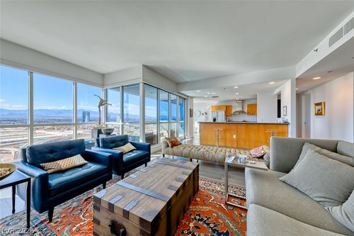 2806-4525 Dean Martin Dr, Las Vegas, NV, 89103-8120 | Card Image