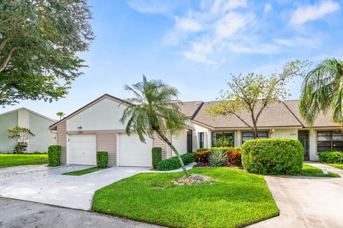 12311 Forest Greens Dr, Boynton Beach, FL, 33437-2033 | Card Image