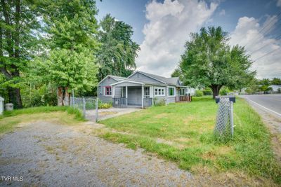 401 Broadway Street, House other with 3 bedrooms, 1 bathrooms and null parking in Rogersville TN | Image 3