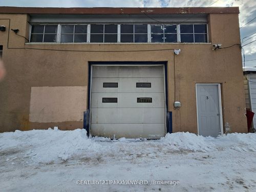 3-rear-unit-3252 Danforth Ave, Scarborough, ON, M1L1C2 | Card Image