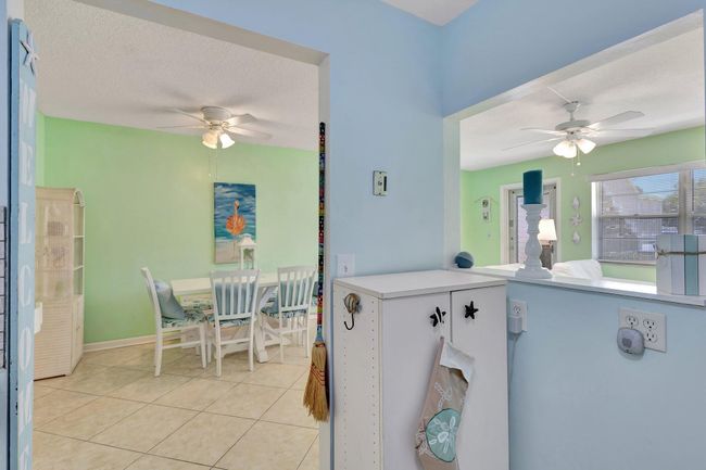 107 Sheffield E, Condo with 1 bedrooms, 2 bathrooms and null parking in West Palm Beach FL | Image 10