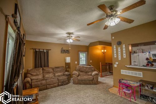 606 S Harriet St, Algona, IA, 50511-3513 | Card Image