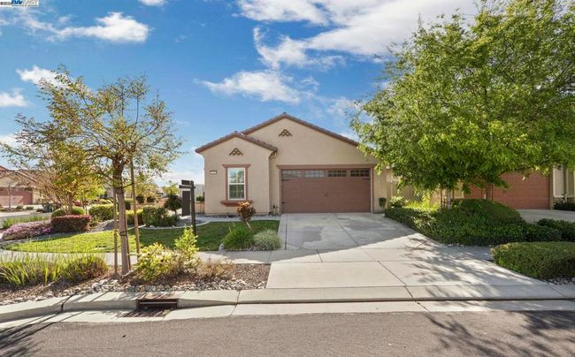 2961 Clear Point Way, House other with 2 bedrooms, 2 bathrooms and 2 parking in Manteca CA | Image 4