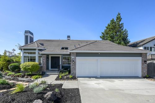 110 Samrose Dr, Novato, CA, 94945-3416 | Card Image