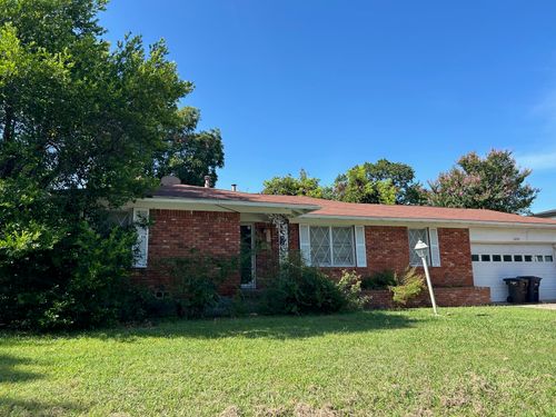 6808 Jewell Ave, Fort Worth, TX, 76112-5636 | Card Image
