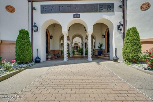 8f-400 Deal Lake Dr, Asbury Park, NJ, 07712-5174 | Card Image