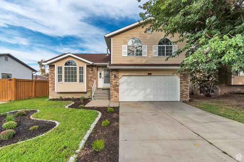 6905 Sandlily Cir, West Jordan, UT, 84081-5389 | Card Image