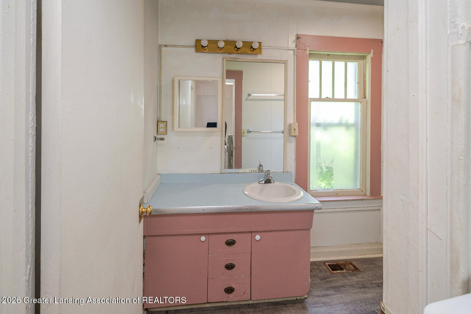 Residential in Lansing 3
