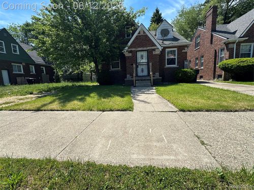 14282 Hampshire St, Detroit, MI, 48213-2017 | Card Image