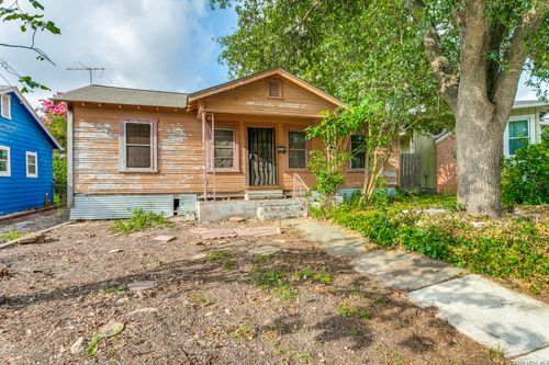 1330 W Rosewood Ave, San Antonio, TX, 78201-4527 | Card Image