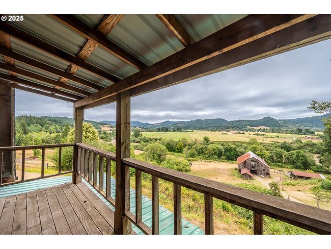 Balcony-Covered | Image 21
