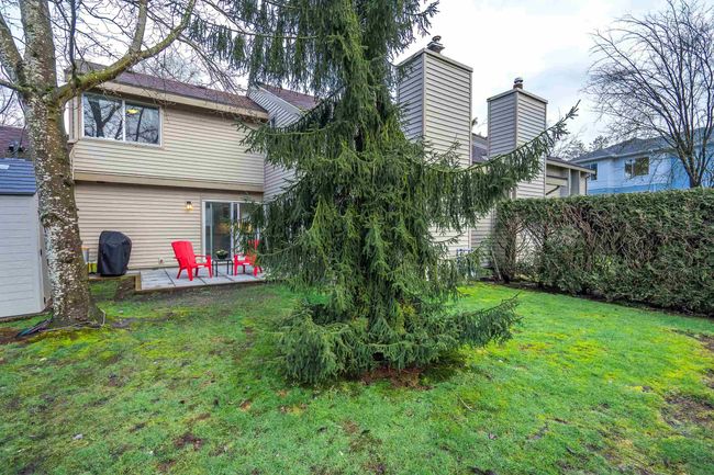 6158 W Greenside Drive, Townhouse with 2 bedrooms, 1 bathrooms and 2 parking in Surrey BC | Image 33
