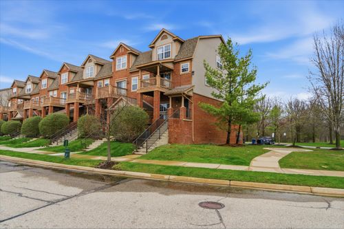 2865 Barclay Way, Ann Arbor, MI, 48105-9462 | Card Image