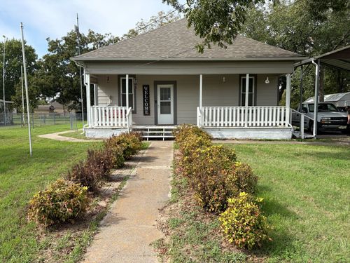 10809 Fm 2450, Sanger, TX, 76266-2998 | Card Image